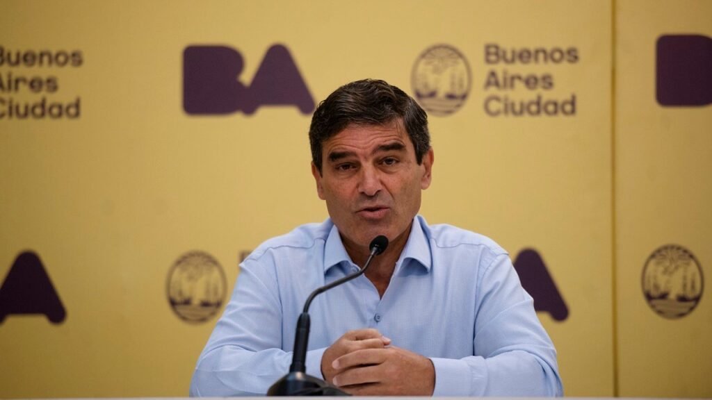 Fernán Quirós continuará a cargo del Ministerio de Salud porteño