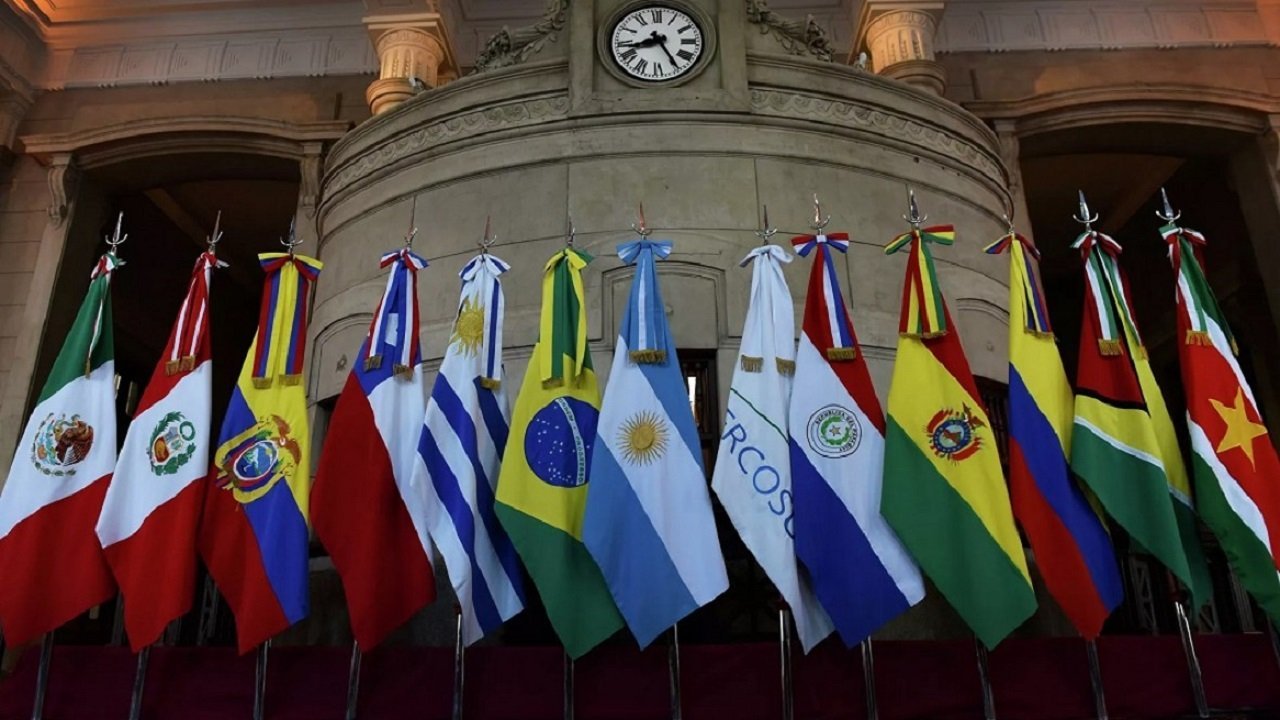 Cumbre del Mercosur en busca de una reducción de aranceles, nuevo régimen de origen y la desdolarización