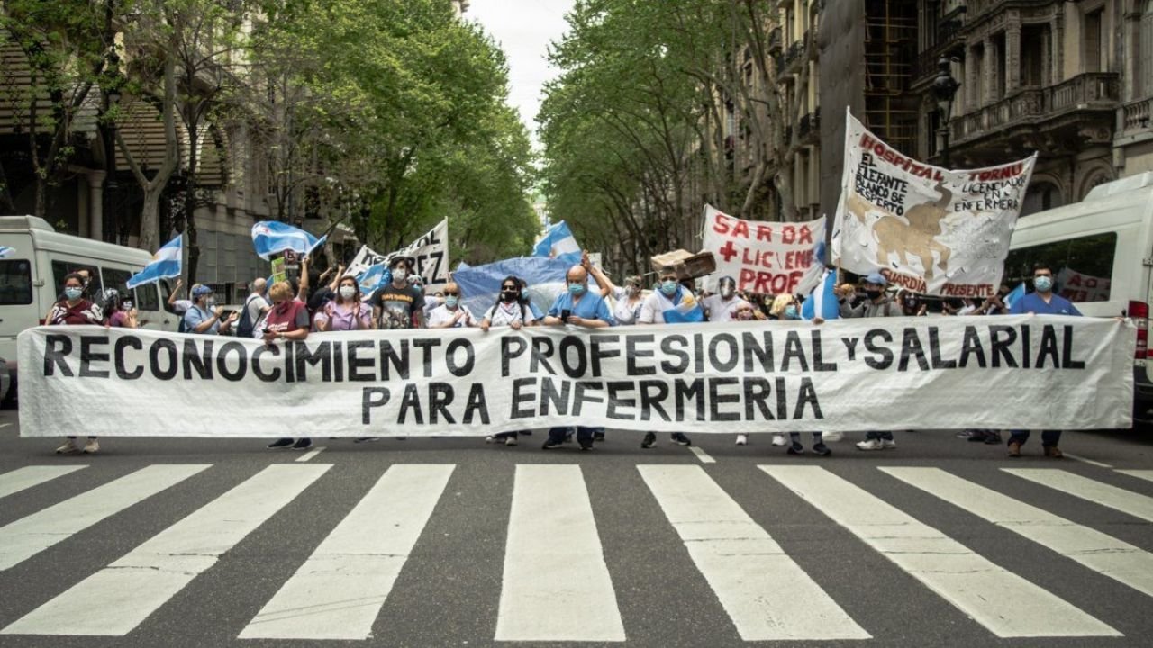 Paro de enfermería por el reconocimiento profesional
