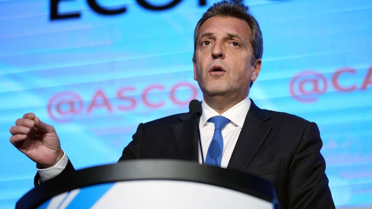 Sergio Massa anunció una ayuda económica para los comerciantes afectados por los saqueos