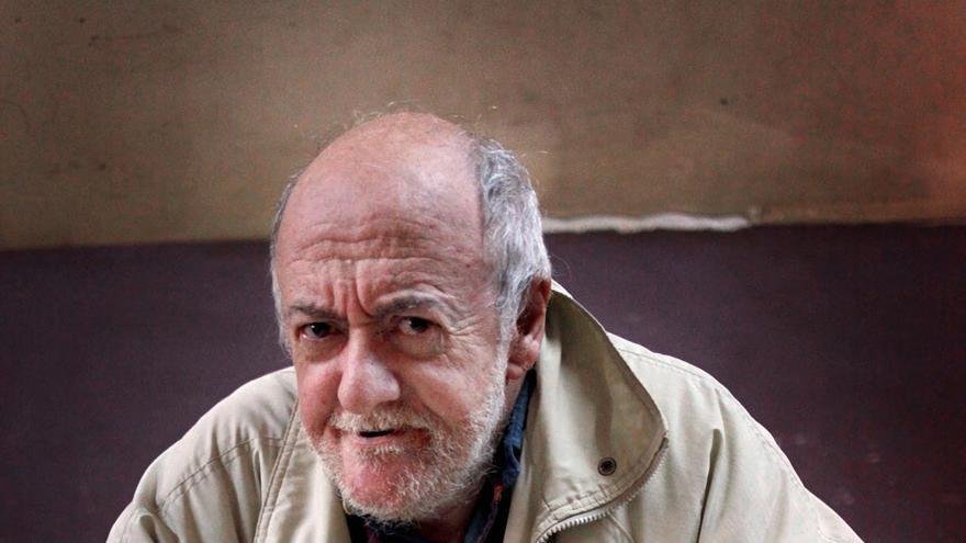 Falleció el periodista y escritor Enrique Symns