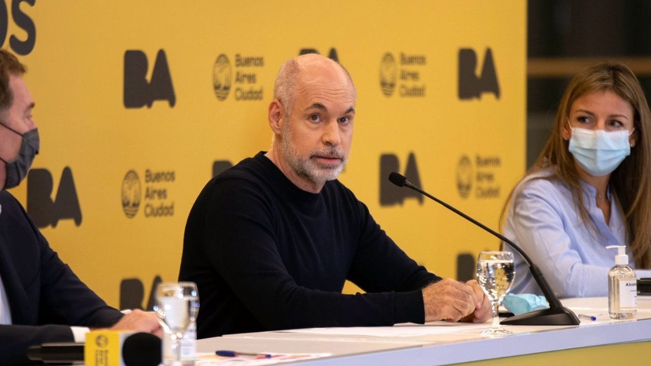 Rodríguez Larreta anunció que derogará el impuesto a las tarjetas de crédito