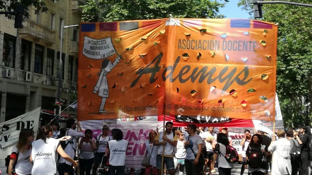 Docentes anunciaron paro y marcha para este jueves