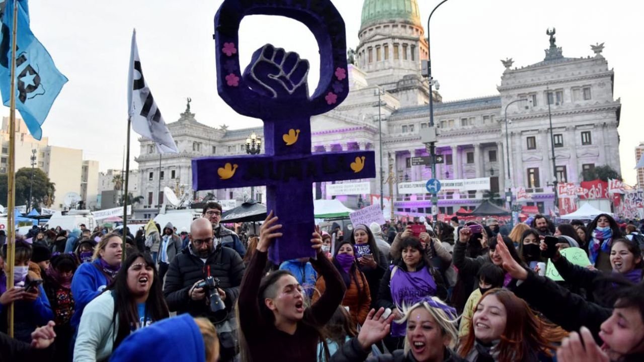 8M: Nueva jornada de lucha con paros y marchas en todo el país