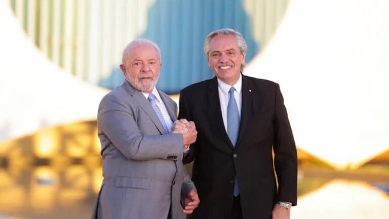 Desdolarización del comercio: Avanza el acuerdo entre Argentina y Brasil