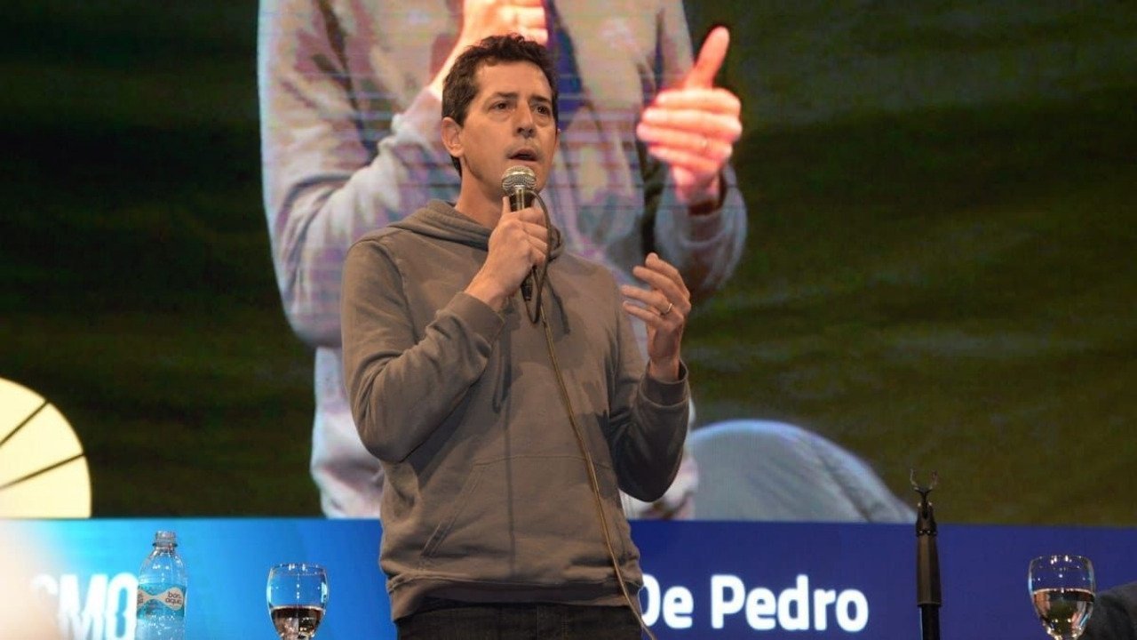 Wado De Pedro le contestó a Levinas: “La sociedad es mucho mejor de lo que piensa”