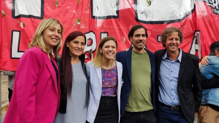Elecciones: el FIT irá a las PASO con dos fórmulas