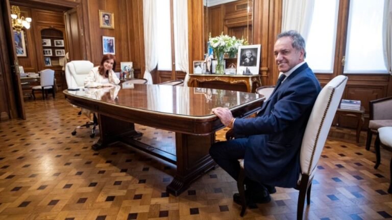 Reunión y foto de unidad entre Cristina Kirchner y Daniel Scioli