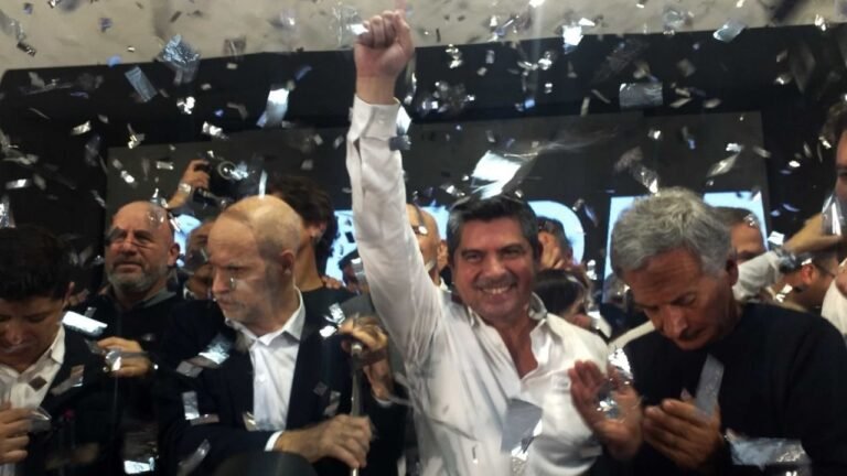 Triunfo de la oposición en San Juan