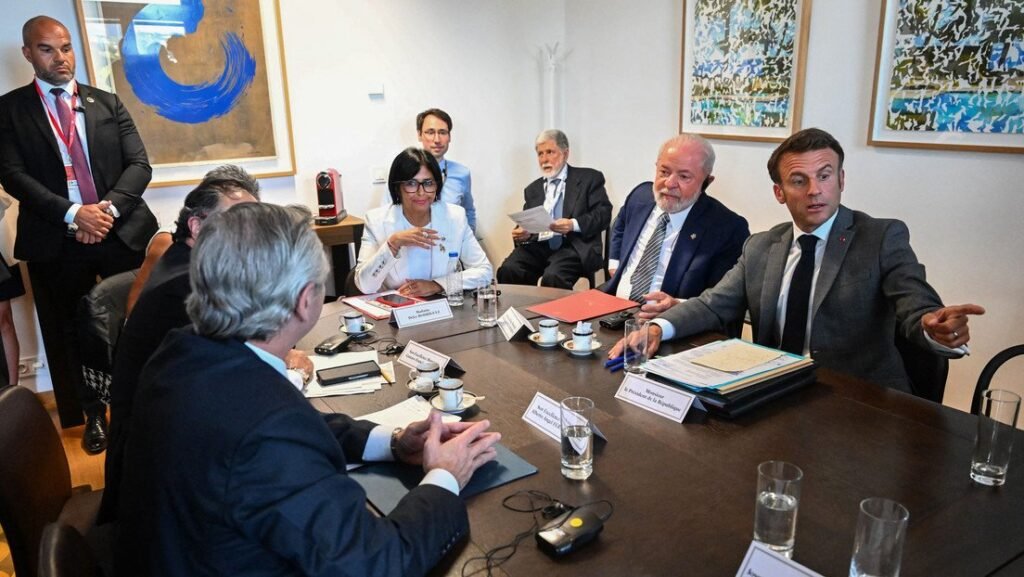 Dirigentes de América Latina y Europa llaman a reanudar el diálogo en Venezuela