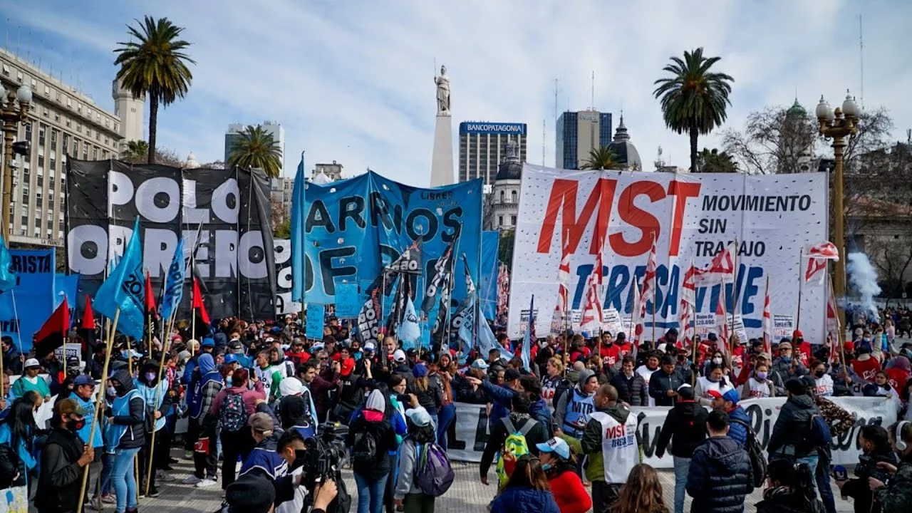 CABA: Movilizaciones al Ministerio de Desarrollo y al Obelisco