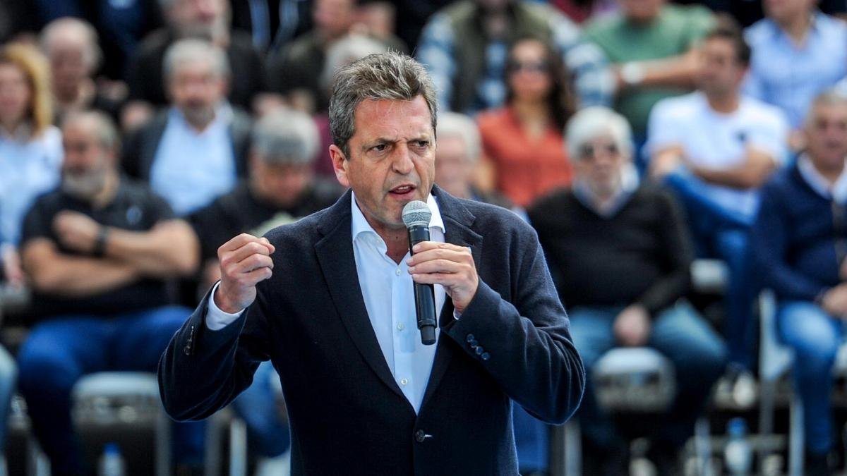 Massa: “Nuestra patria necesita un Gobierno de unidad nacional”