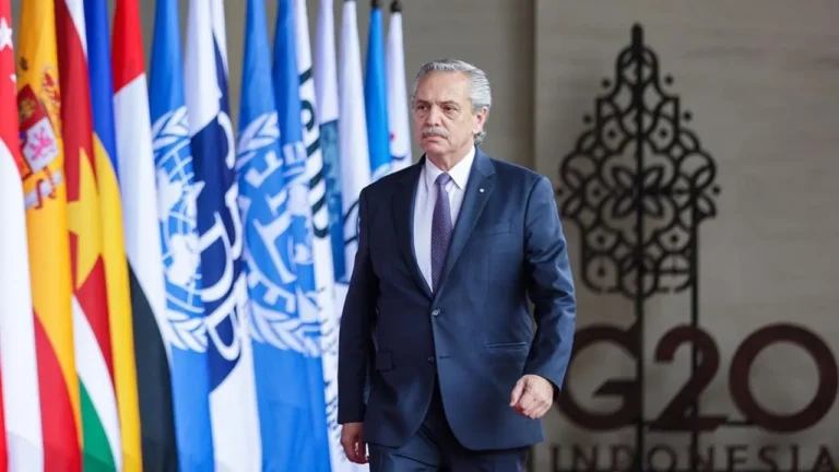 Alberto Fernández llegó a la India para su última Cumbre del G20