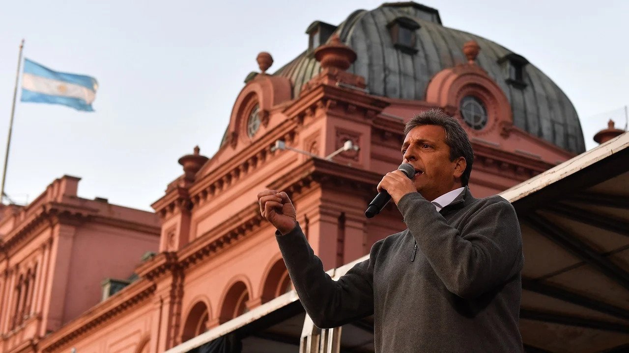 Massa pidió “defender la nueva Ley de Financiamiento Educativo”