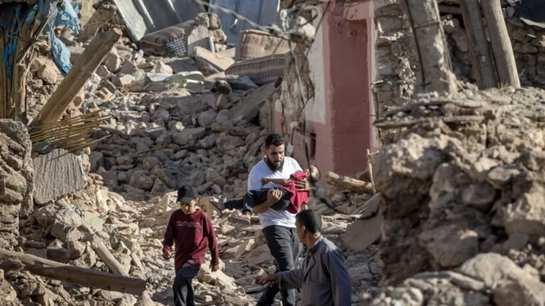 Trágico terremoto en Marruecos: Crecen a 2.500 las muertes