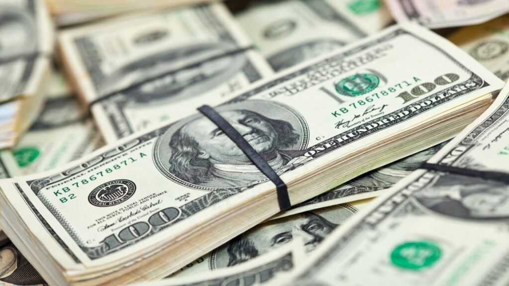 Allanamientos al dólar blue: ¿Cómo funcionan las cuevas?