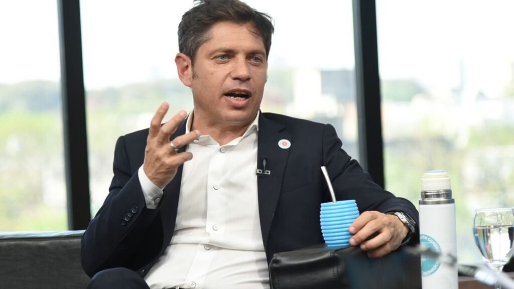 Kicillof envió brigadistas y asistencia a Chubut por los incendios