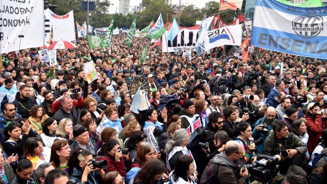 Movimientos sociales le respondieron a Pettovello