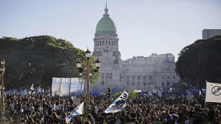 ¿Qué dice el documento final de la Marcha Federal Universitaria?