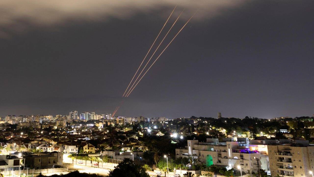 La dirigencia argentina repudió el ataque iraní contra israel con críticas a Milei