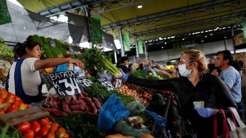 La actividad económica acumula una baja de 6,3% en el primer cuatrimestre