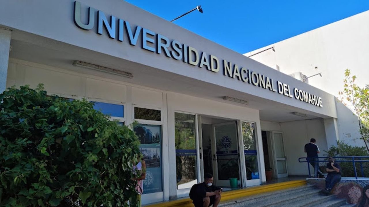 Una importante universidad cerró sus puertas ante la falta de calefacción