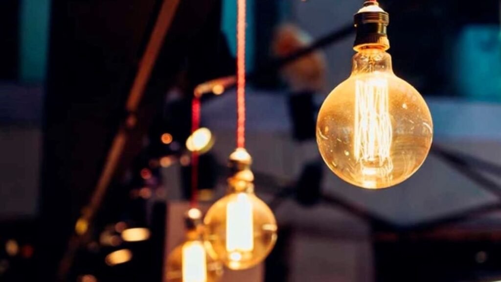 ¿Cuánto dinero necesita una familia del AMBA para pagar la tarifa de luz?
