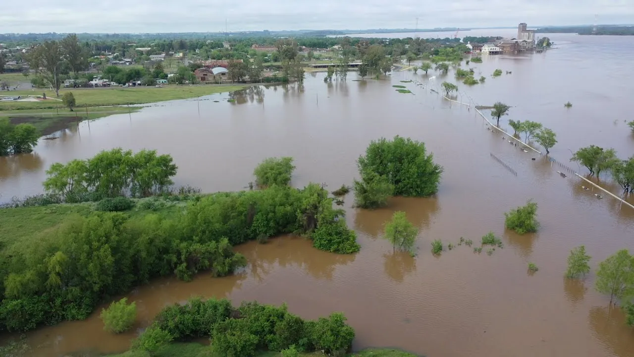 Más de 500 evacuados en Concordia tras la crecida del río Uruguay