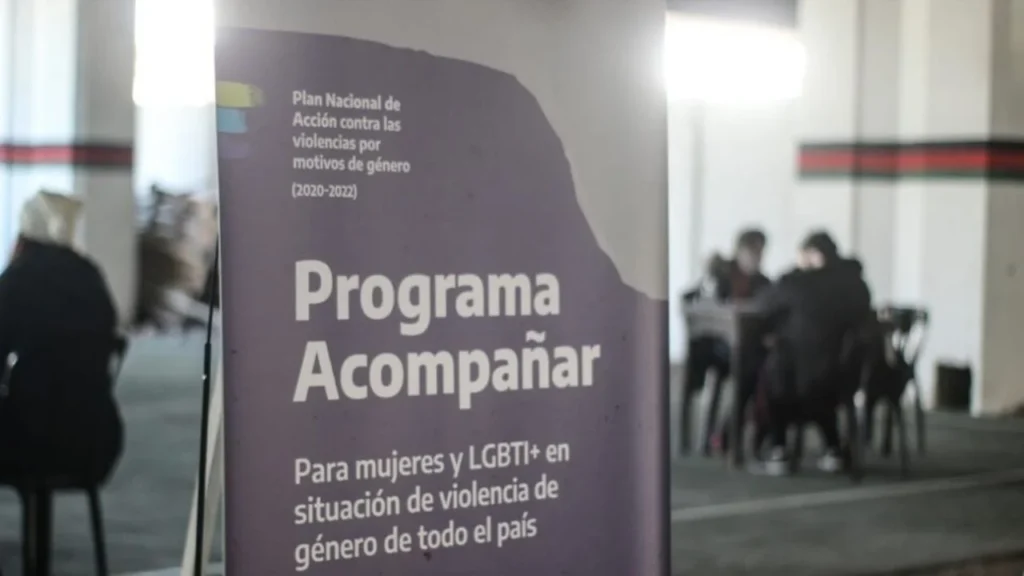 El Gobierno cambió un programa clave de asistencia a víctimas de violencia de género