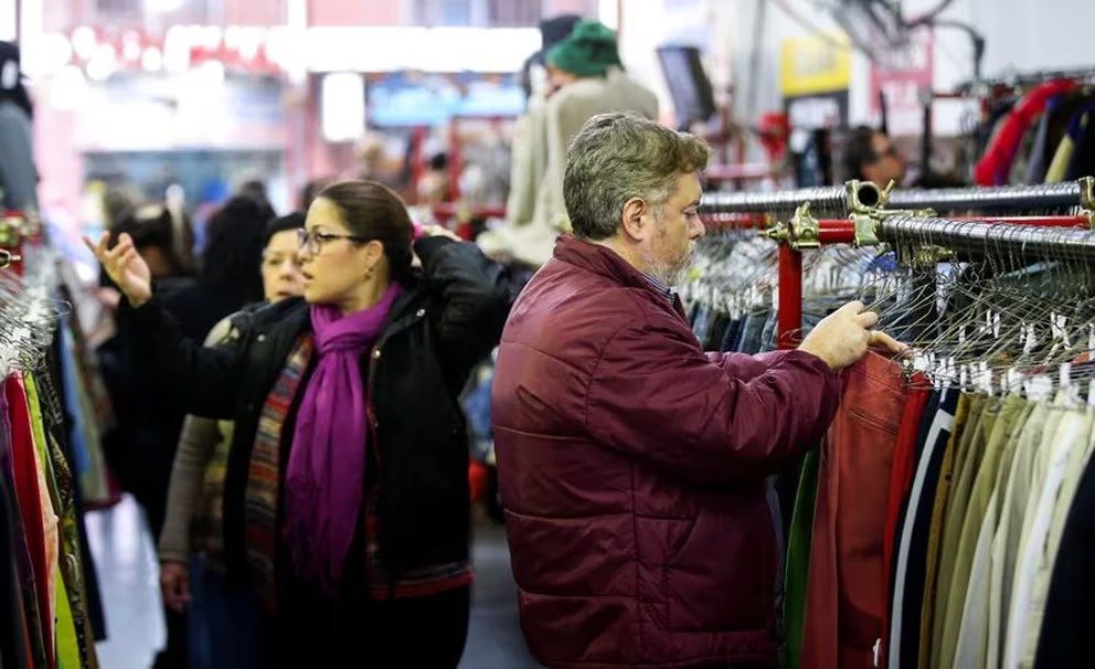 Durante agosto el Consumo masivo sigue en caida