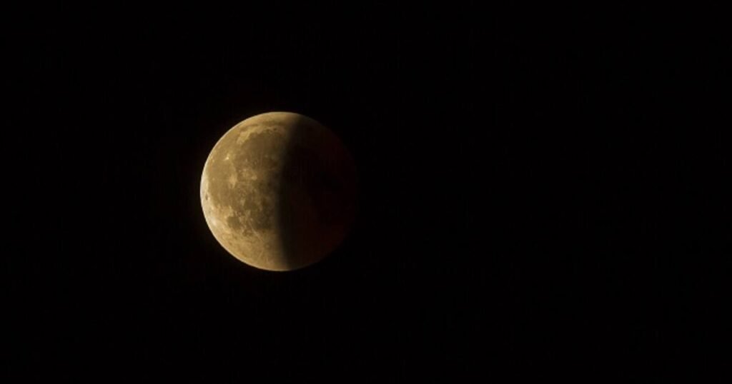 Exploración lunar: NASA enfrenta desafíos en el Polo Sur