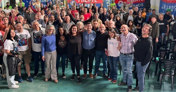 Apoyo sólido a Axel Kicillof del Frente Grande en la provincia