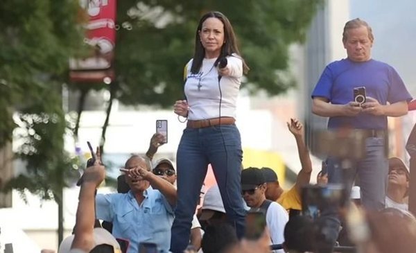 Corina Machado detenida tras marcha contra el régimen en Venezuela