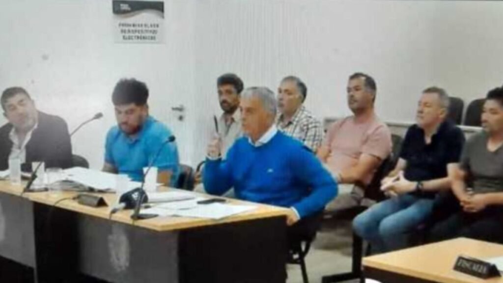 Cuatro empresarios y exfuncionario condenados por corrupción son liberados
