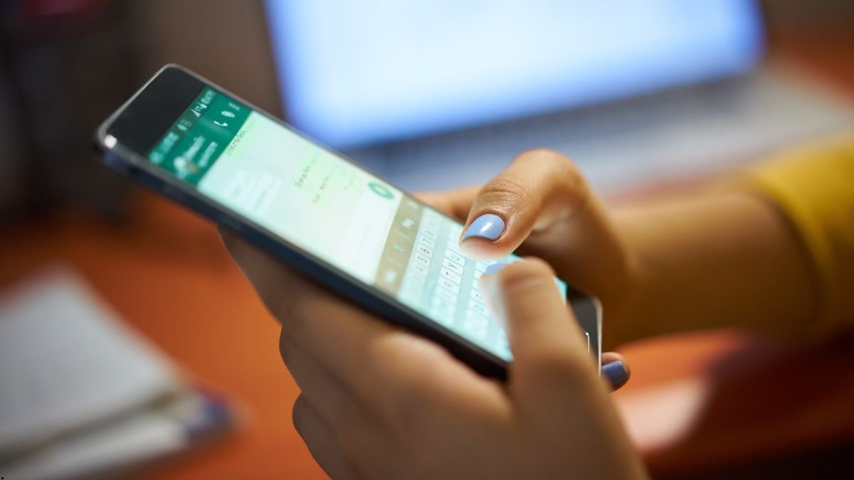 Desactiva WhatsApp y protege tus datos bancarios y contraseñas