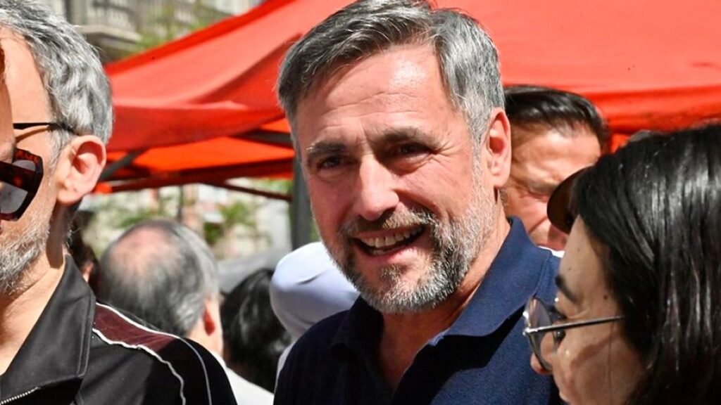 Mestre defiende convicciones y rechaza traiciones internas en su partido