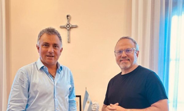 Milei refuerza su equipo con nuevos intendentes