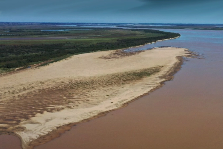 Río Paraná: Oscilaciones extremas por cambio climático y más
