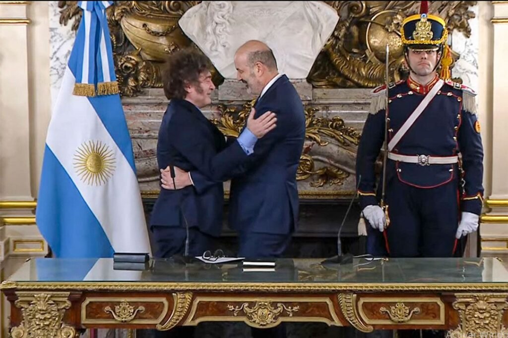 Sturzenegger y el FMI: La Motosierra Revelada