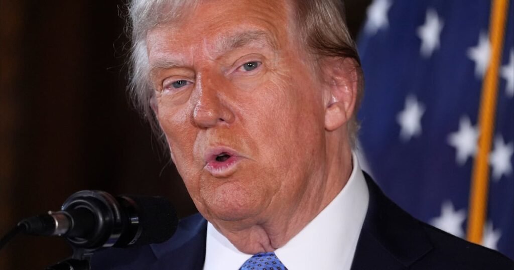 Trump y Giorgia Meloni se reúnen en su club de Florida