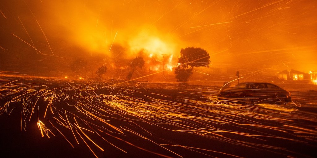 Vientos de Santa Ana: Fuerza que alimenta incendios en California