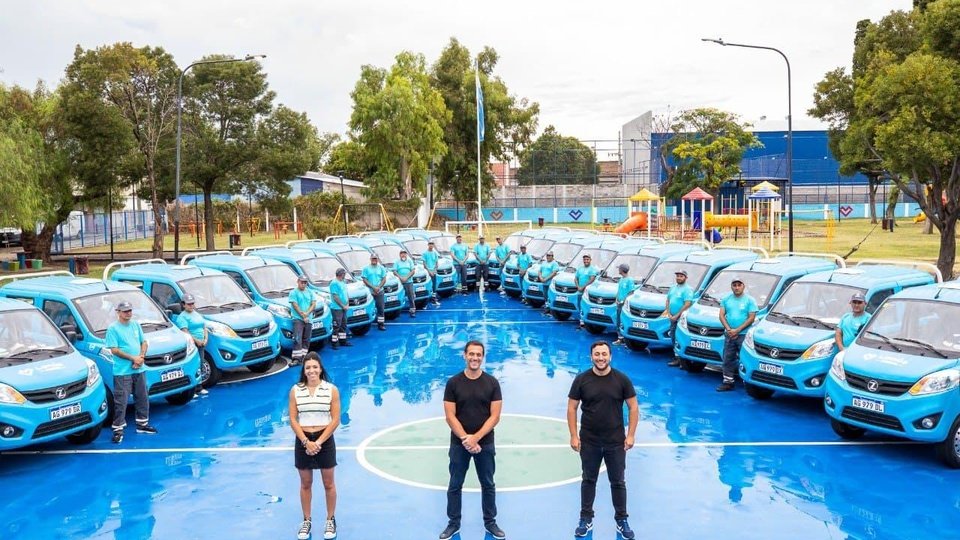 Lanús suma 18 camionetas para mejorar servicios