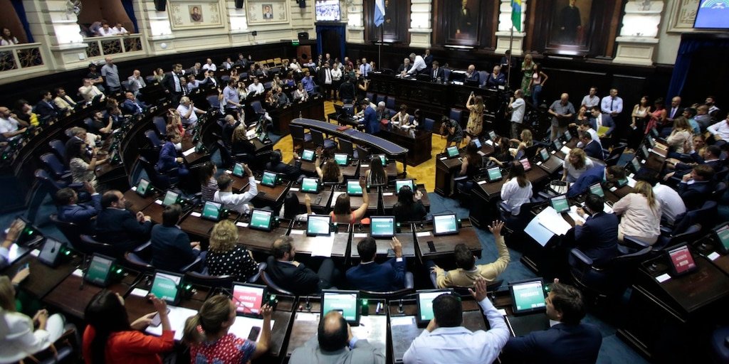 Senadores de La Libertad Avanza quieren eliminar las PASO en Buenos Aires