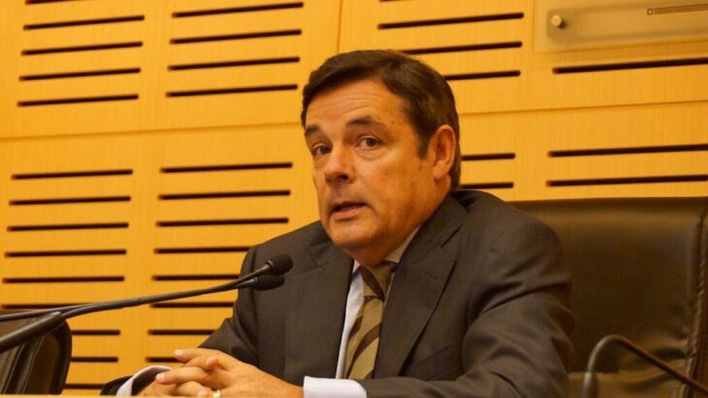 Carlos Rovira y la Estrategia de Ficha Limpia: Un Movimiento Clave para Fortalecer al Gobierno Nacional